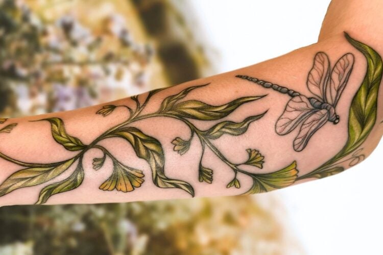 Tatuagens botânicas: 50 ideias de tattoos com flores, folhagem e frutas para se inspirar