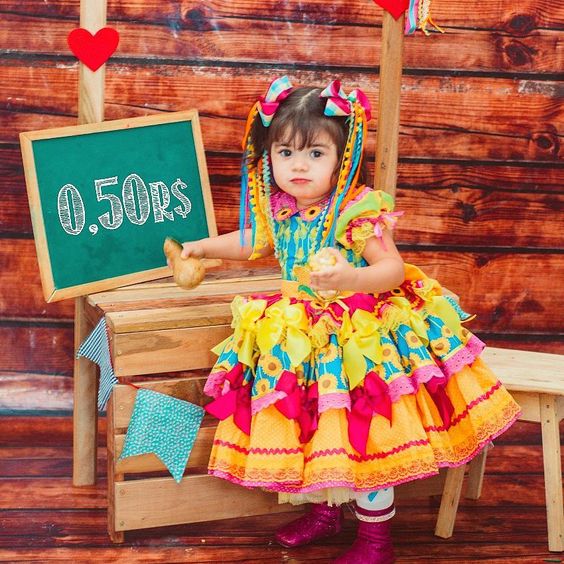 Look de festa junina infantil: 6 ideias fáceis e práticas