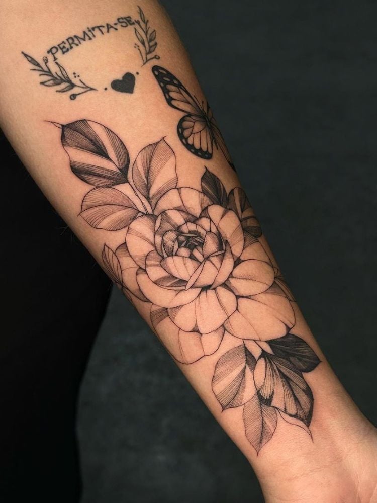 Tatuagem feminina no braço: Veja mais de 50 ideias para você se