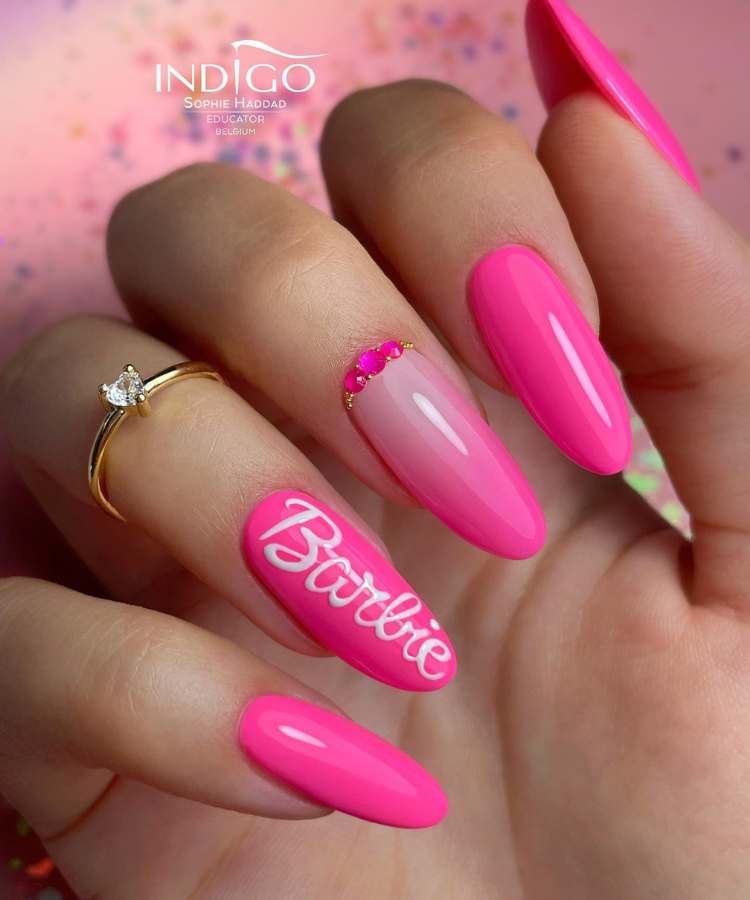 Unhas decoradas rosa: confira inspirações para a sua nail art