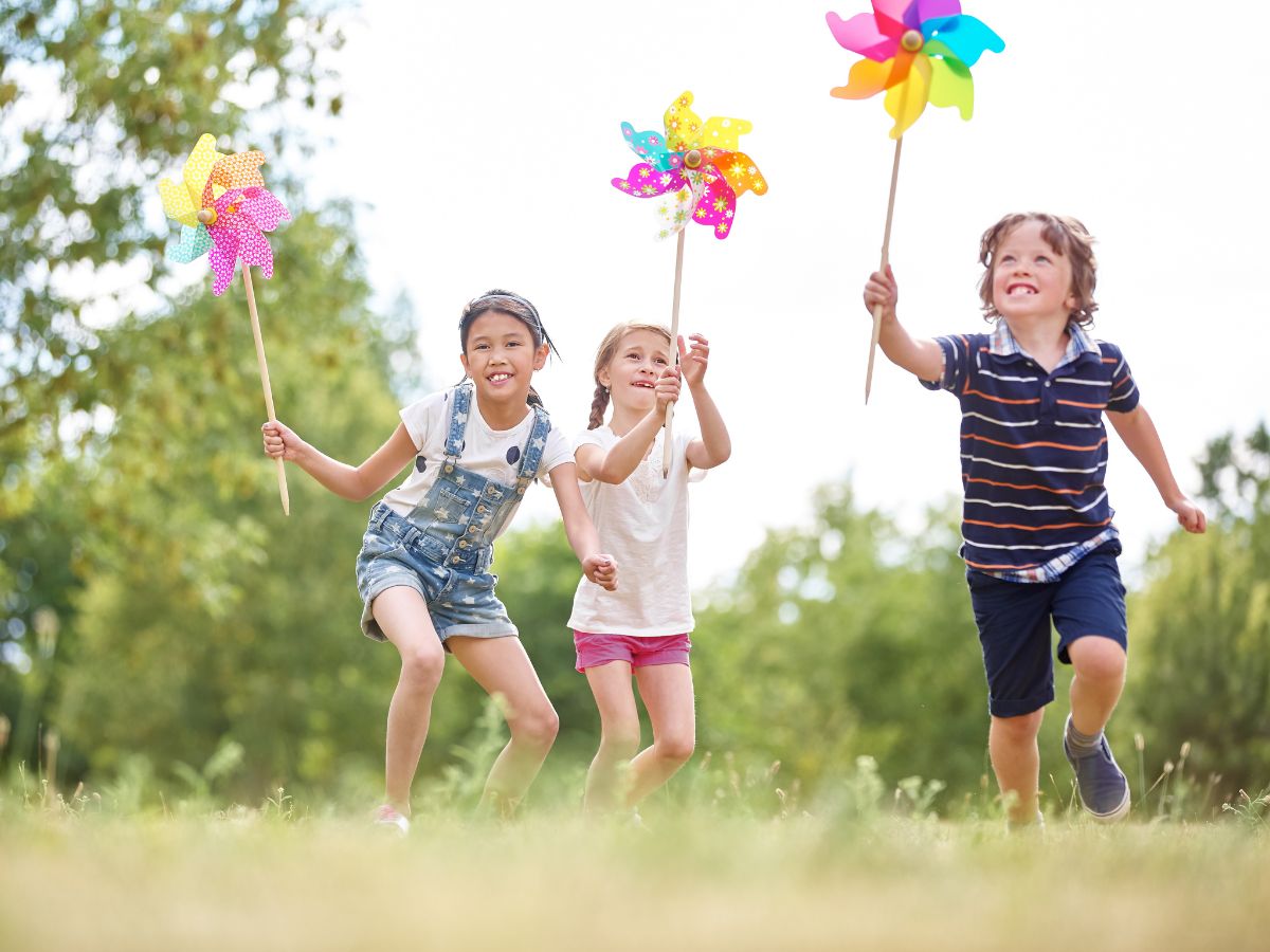 14 brincadeiras com crianças: ideias fáceis e divertidas
