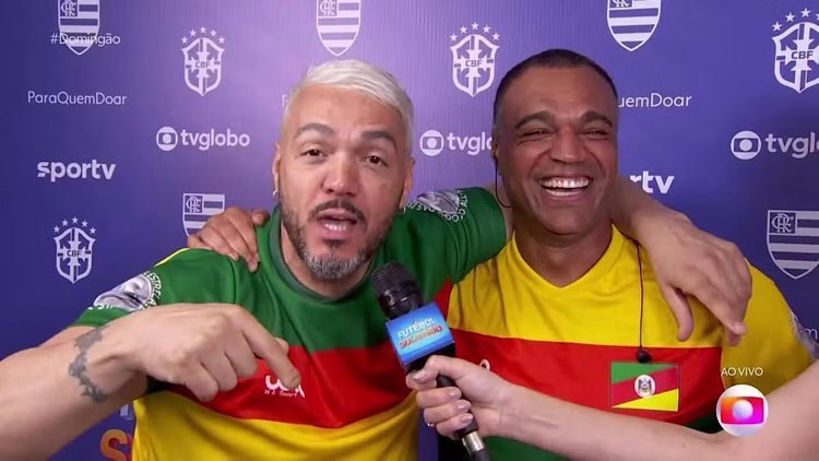 Belo e Donilson se reencontram em jogo solidário no Maracanã.