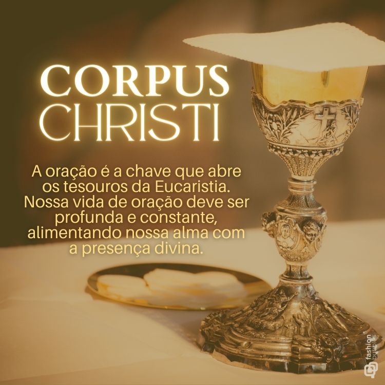 Mensagens do feriado de Corpus Christi em foto de taça com hóstias
