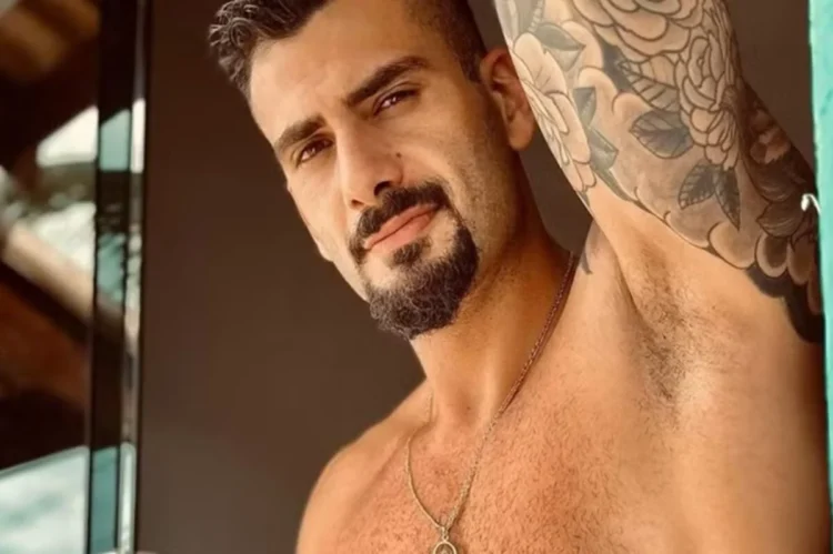 Nizam, do BBB 24, revela se conteúdo adulto pode atrapalhar um novo romance: “é quem você é”