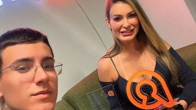 Andressa Urach recebe quantia milionária na Privacy: “Dá para ajudar uma futura geração”