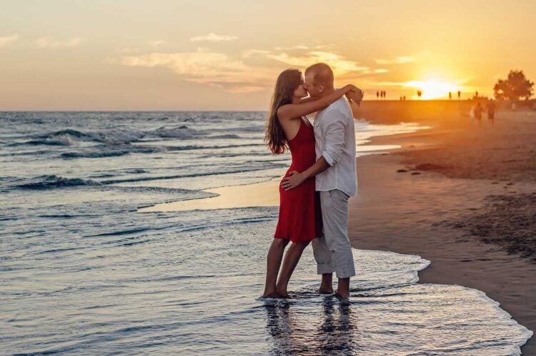 Encontre o amor com a Lei da Atração: 5 dicas infalíveis para o Dia dos Namorados