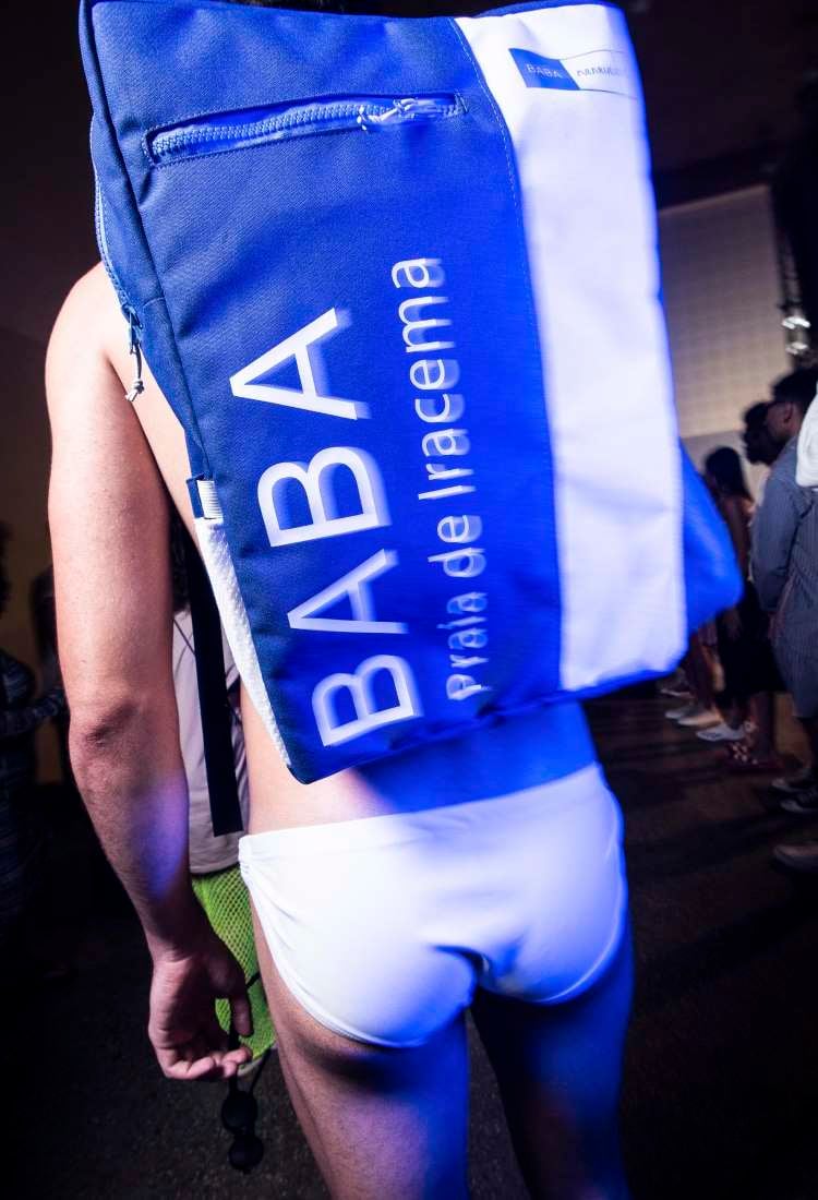 Modelos com looks da coleção "Baba Beach Club" no DFB Festival 2024