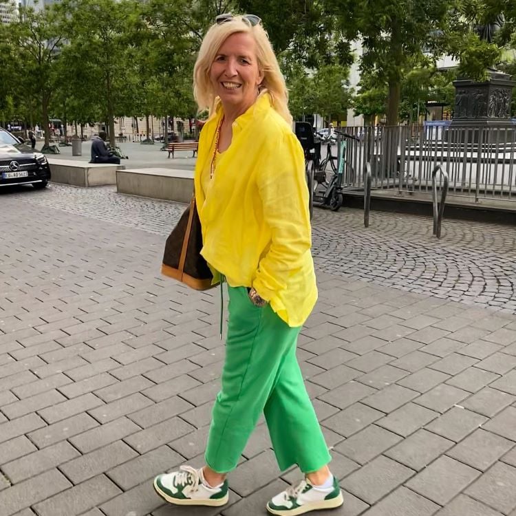 Look verde e amarelo, camisa e calça para torcer pelo Brasil