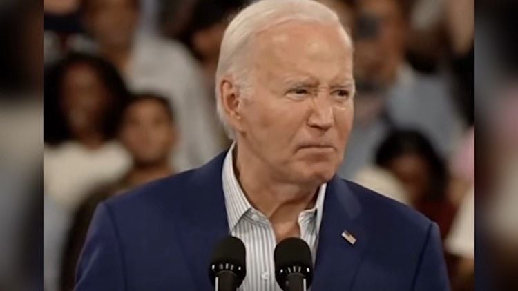 Joe Biden renuncia a candidatura à presidência e Globo aciona o Plantão Globo, com Maju Coutinho.