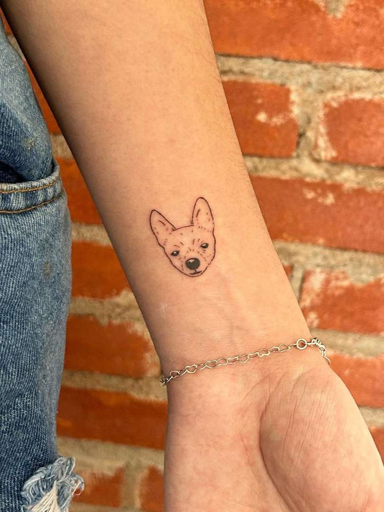 Opção de tatuagem pequena