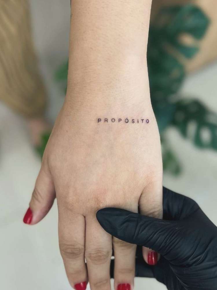 Opção de tatuagem pequena