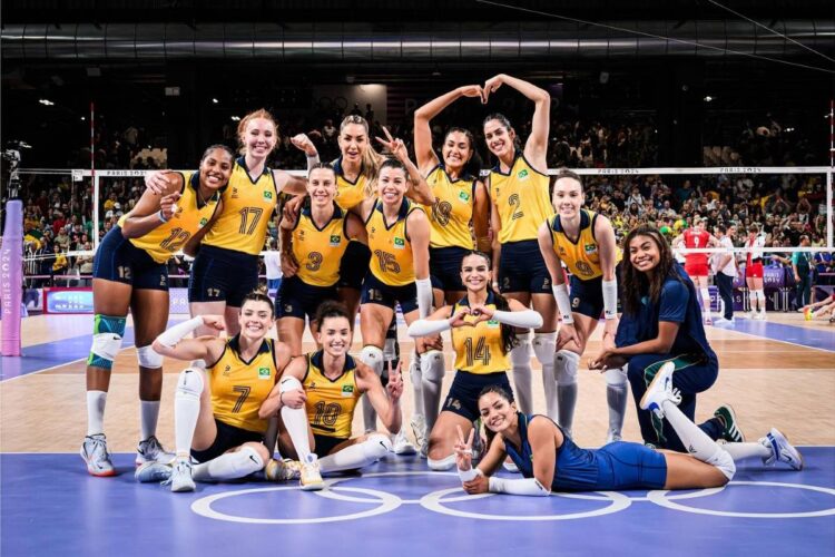 Vôlei feminino Olimpíadas: Brasil vence República Dominicana e garante vaga na semifinal