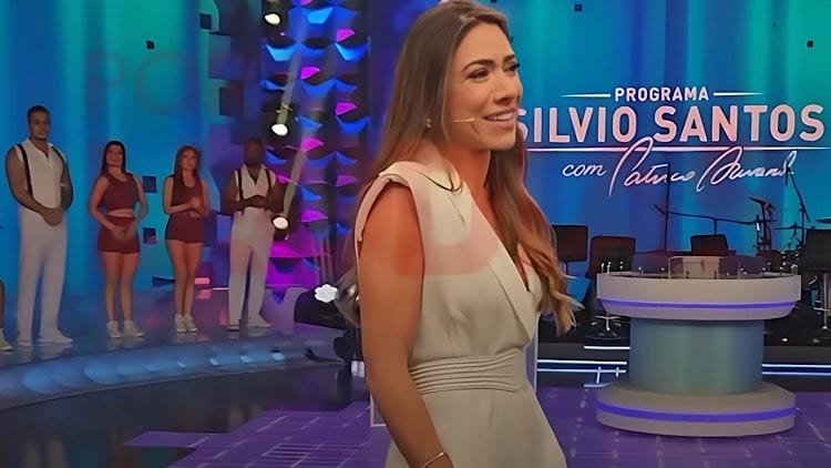 Patrícia Abravanel chora ao voltar às gravações do Programa Silvio Santos.