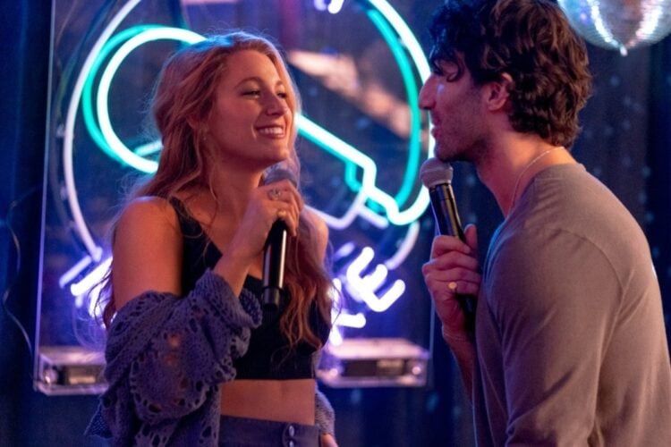 Foto de Blake Lively e Justin Baldoni em cena do filme É Assim que Acaba