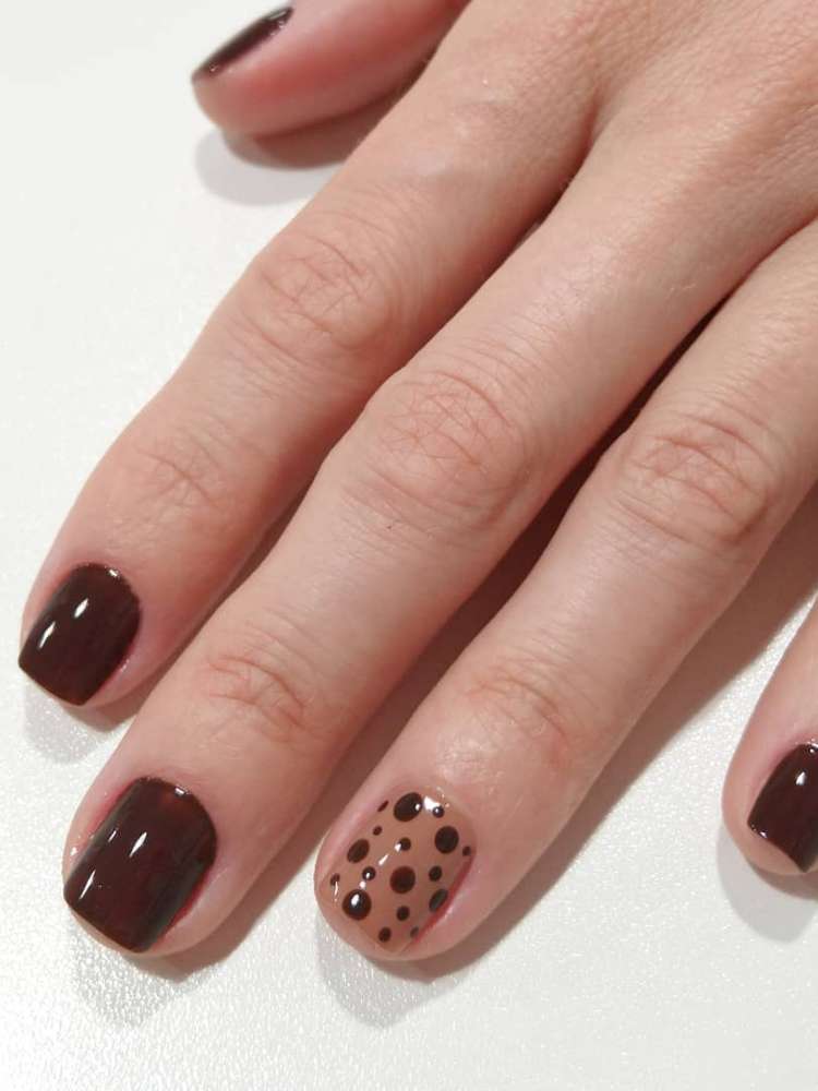 opção unhas curtas decoradas