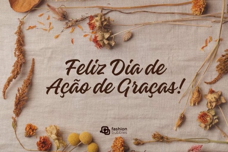 Foto de folhas e flores secas em volta dos dizeres feliz Dia de Ação de Graças