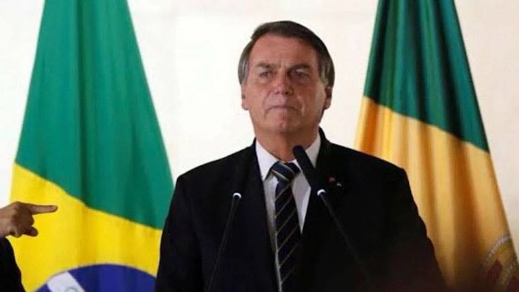 Bolsonaro reage após tomar ciência que está entre os indiciados em inquérito sobre golpe. 