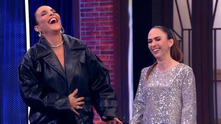 Ivete Sangalo brica com boatos de possível affair com Xuxa, no passado.