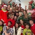 Foto do Natal na casa da Xuxa, quando Bruna Marquezine foi criticada por falar em inglês