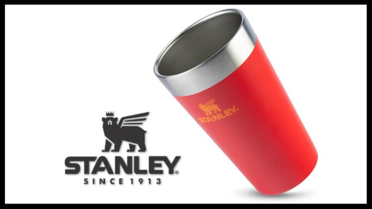 Ofertas de Natal: os famosos copos Stanley com até 40% de desconto