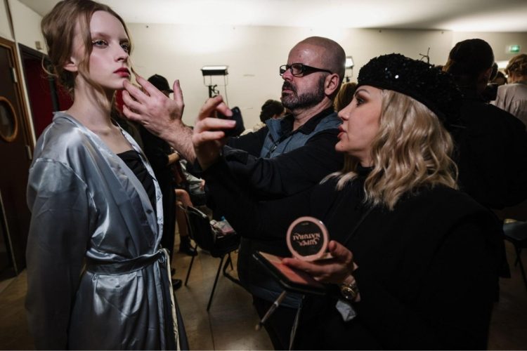 Marcello Costa, brasileiro que assina a beleza de oito desfiles na Semana de Alta-Costura de Paris 2026